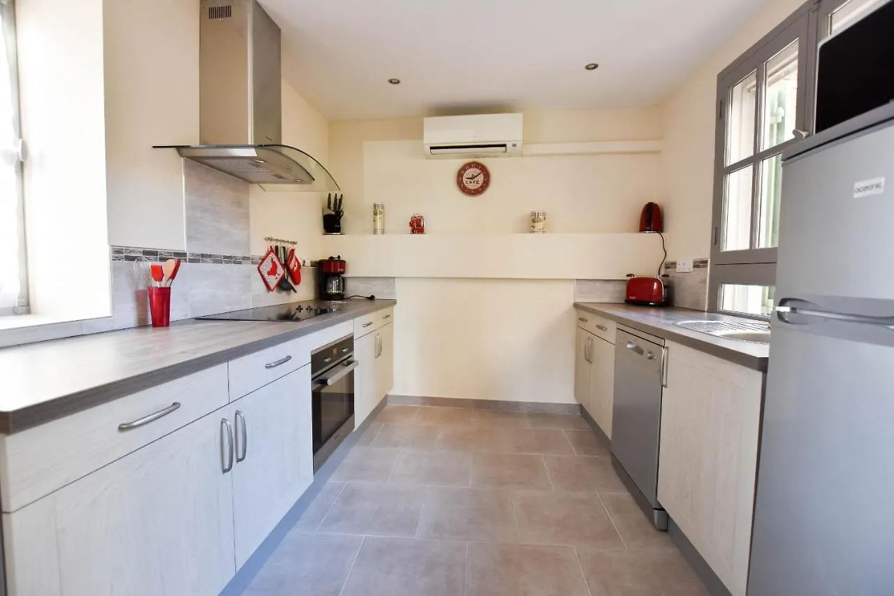 Coulege - Clim - Cour Villa Arles Holiday home